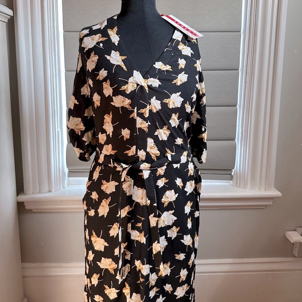 NWT Argent sz 8 floral maxi w/side pockets, tie waist & side slits.